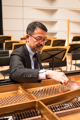 外山 洋司　調律師　